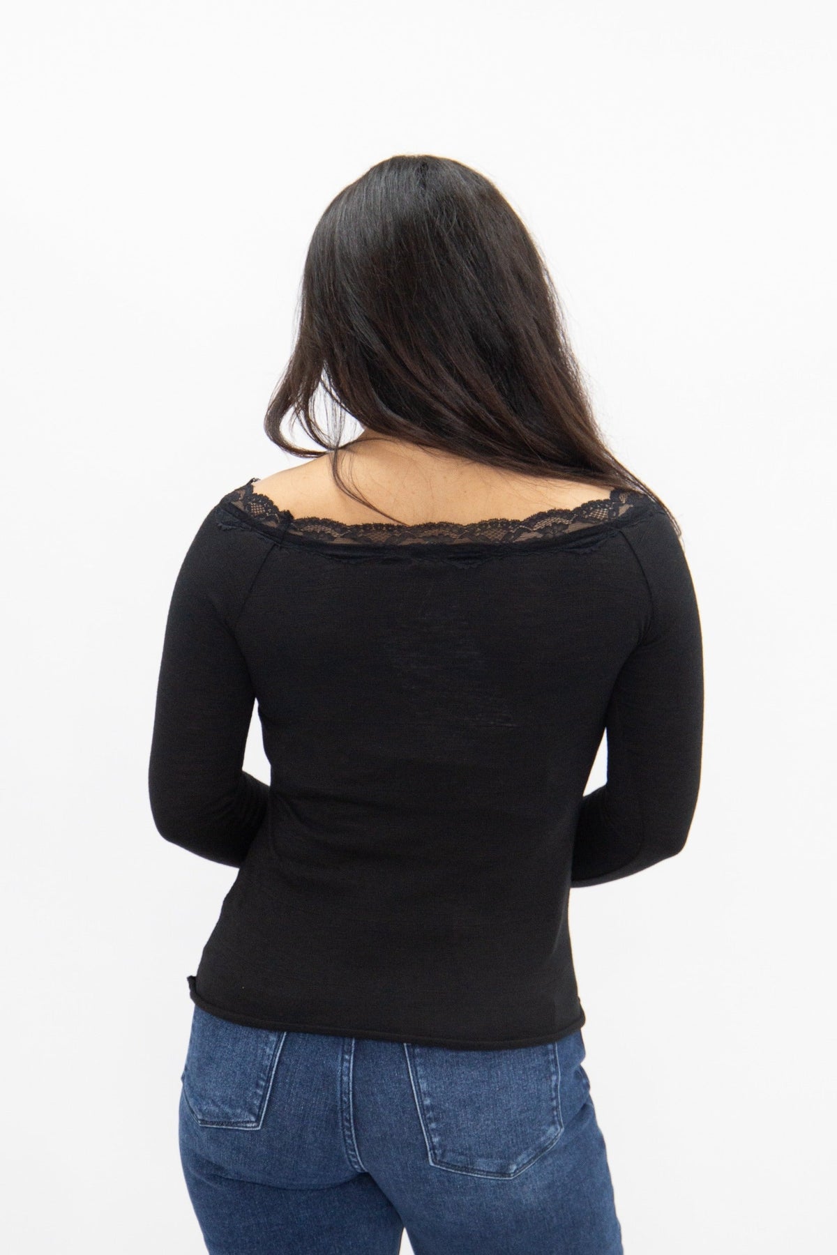 Longsleeve Off-the-Shoulder Top